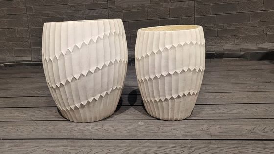 comprare Piantatrice in fibra d'argilla dal design unico con superficie liscia e fori di drenaggio online manufacture