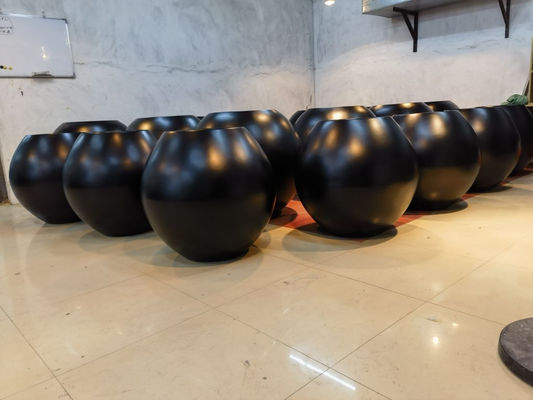 comprare Fabbrica Fornitore Vendita più venduta Piantatori di fibra di vetro Vaso di fiori in resina di fibra di vetro per la decorazione del giardino online manufacture