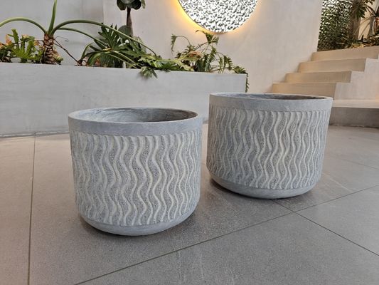 comprare Elegante e resistente La nostra piantatrice in argilla rinforzata è la scelta perfetta per i giardini moderni online manufacture