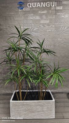 comprare Progetto di paesaggio di giardini di fibra di argilla con vasi di fiori bianchi unici online manufacture