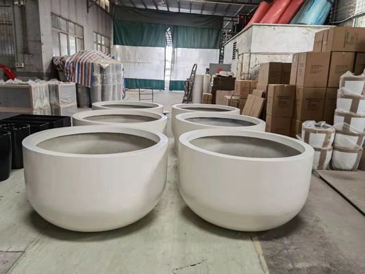 Grandi e alti vasi da piantagione in fibra di vetro per la decorazione del giardino esterno