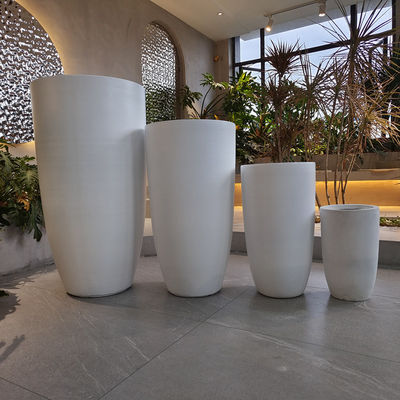 Superficie liscia Vaso di fiore in fibra di argilla per fiori e decorazioni di piante verdi