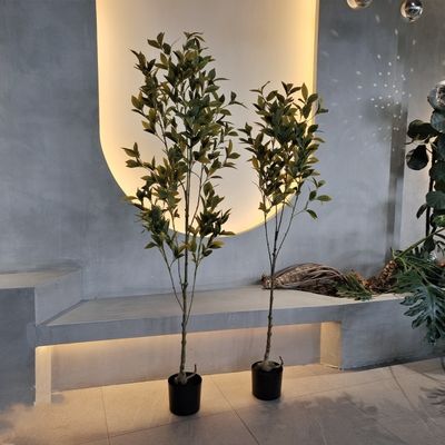 Piante di plastica simili alla vita Fiori artificiali per il verde interno