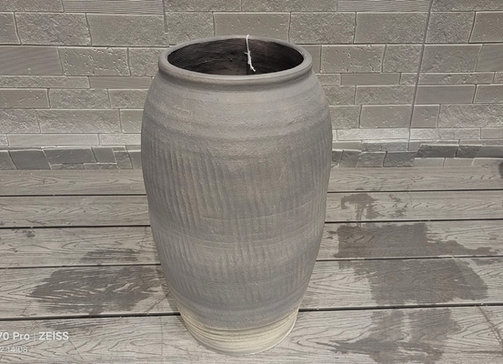 Vaso in fibrocemento intagliato a mano Finitura Fori di drenaggio Personalizzato per le esigenze del cliente