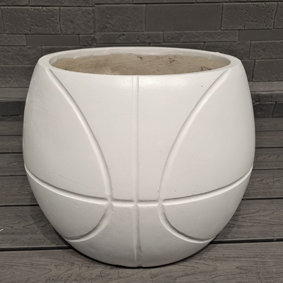 design classico di basket sportivo aspetto a tema divertente piantatore sferica in fibra d'argilla leggero resistente a bassa manutenzione vaso da fiore vacanza villa decorazione ufficio giardino palestra progetto di paesaggio